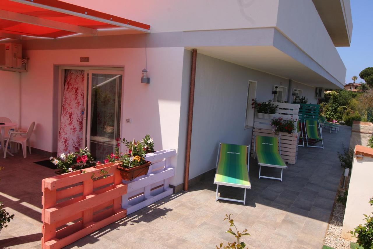 Chiaro Di Luna Apartment Santa Domenica  Exterior photo